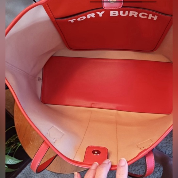 TORY BURCH Gemini Link Tote-RED - Picture 7 of 7